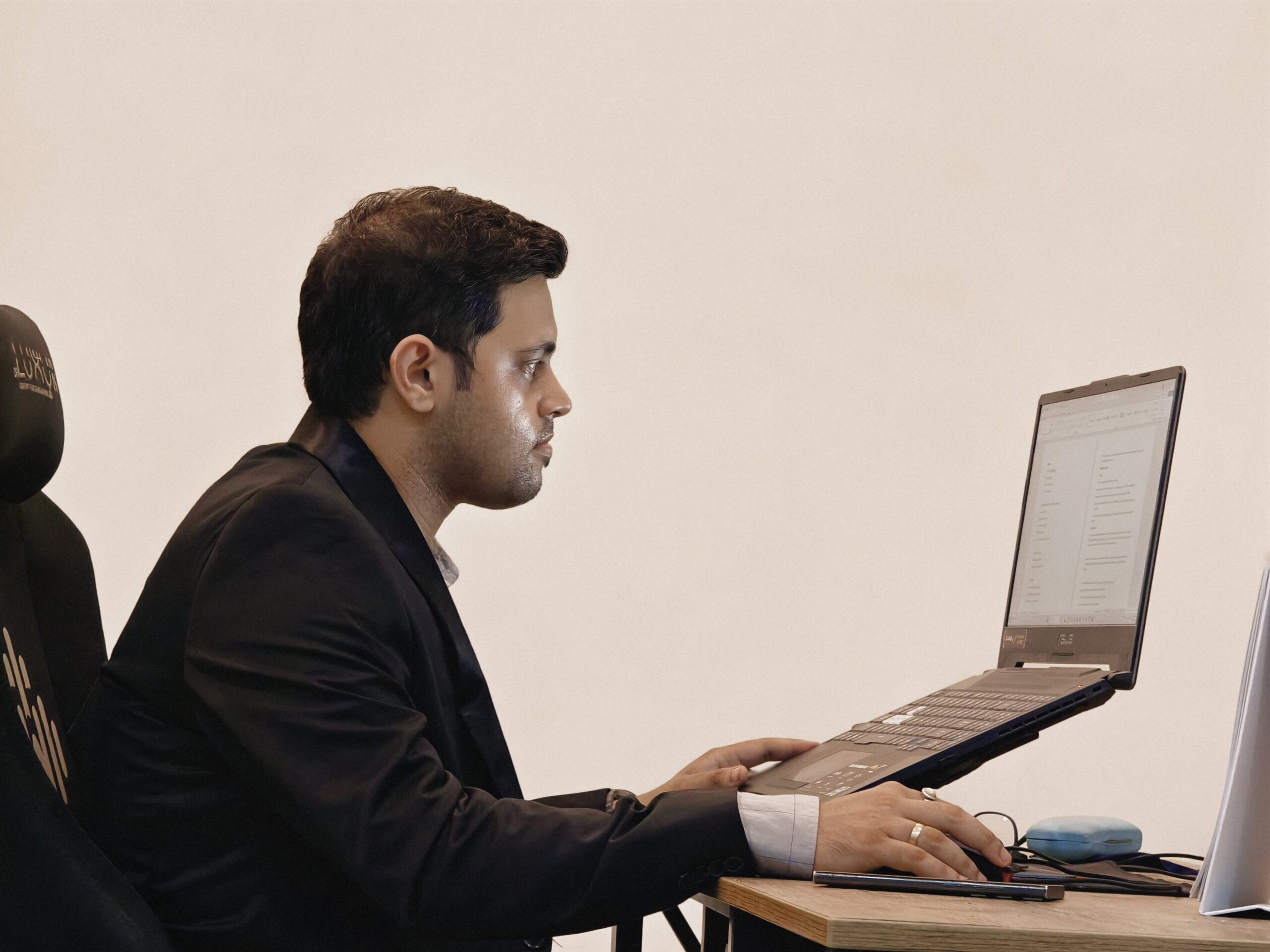 Top 7 Mistakes Students Make in Dissertations (And How to Avoid Them)